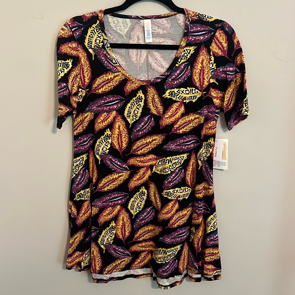 S Feather LuLaRoe Perfect Tee